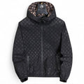 Kapuzenjacke ￼